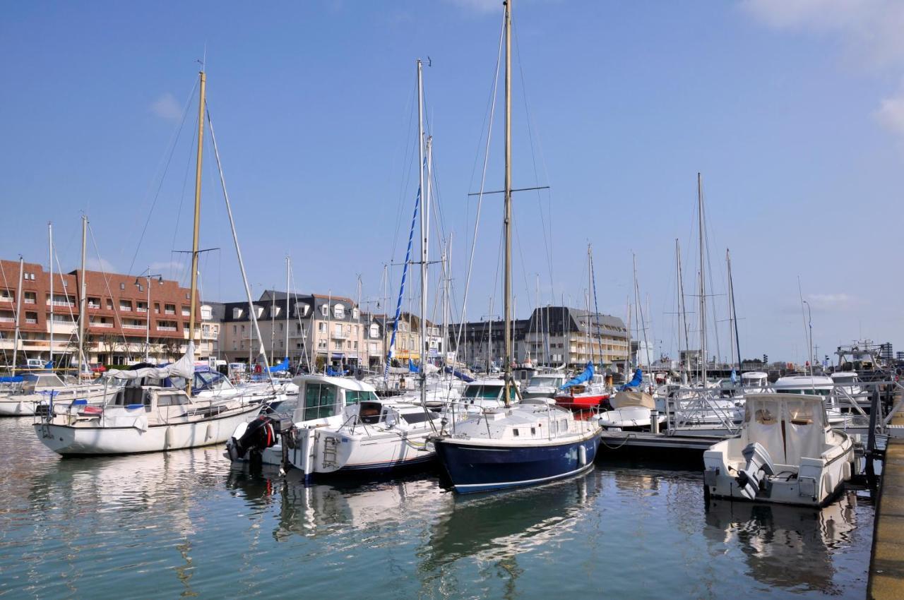 Appt Centre De Courseulles - 100M De La Plage エクステリア 写真